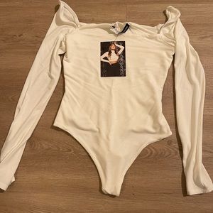 Nakedwardobe off the shoulder bodysuit
